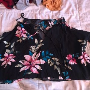 Floral long sleeve crop top